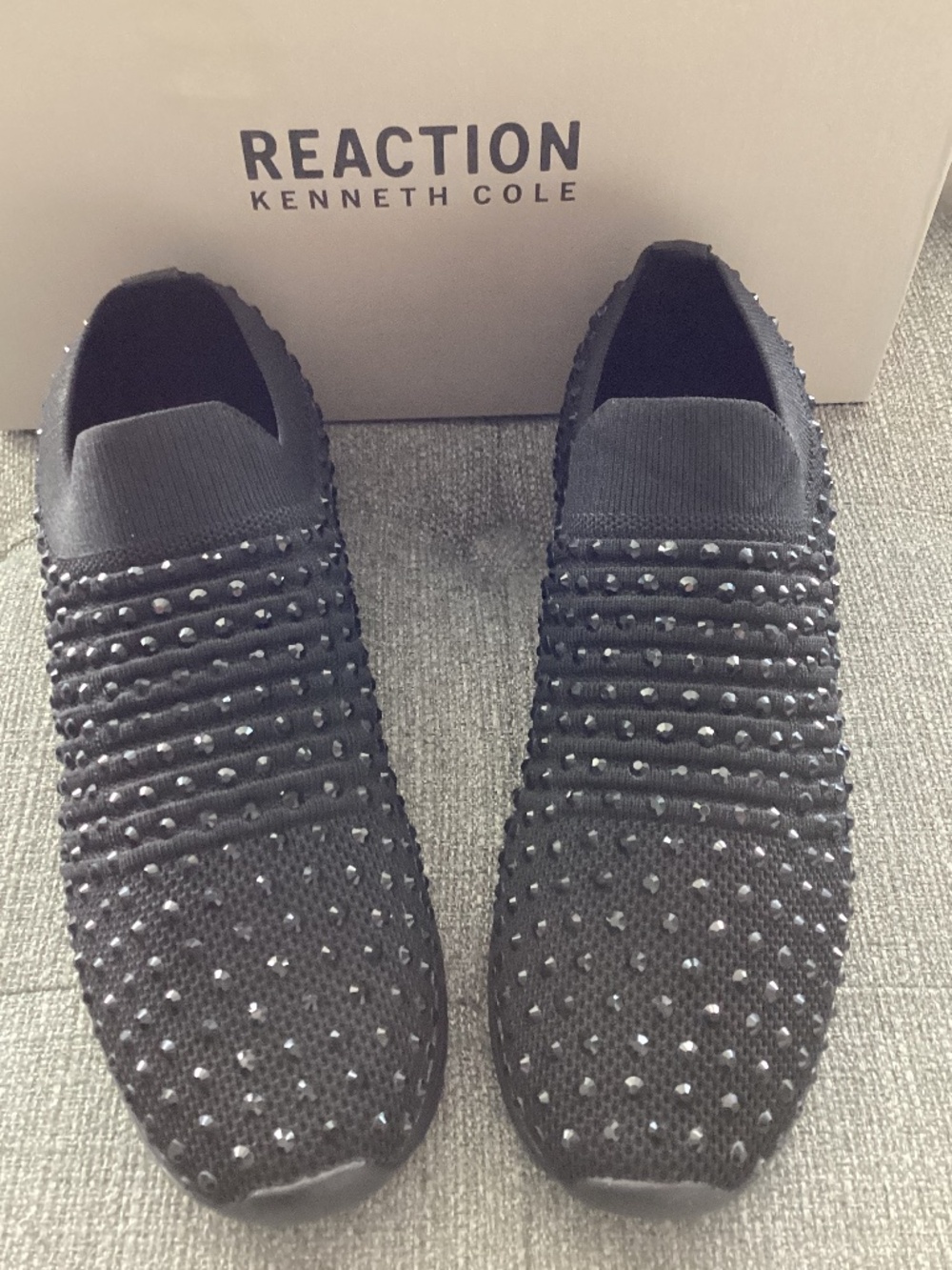 Kenneth Cole Reaction Cameron Jewel Knit Joggers Sneakers, size 7.5